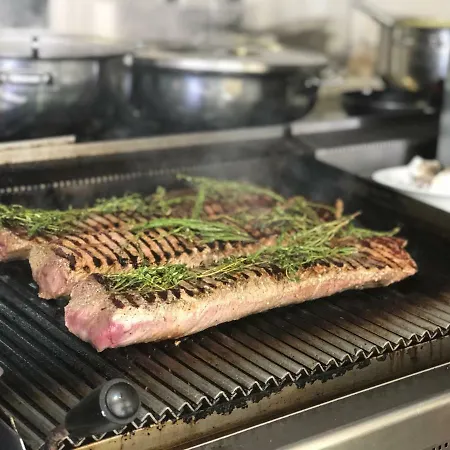 Calikusu Tarihi Besevler Hotell